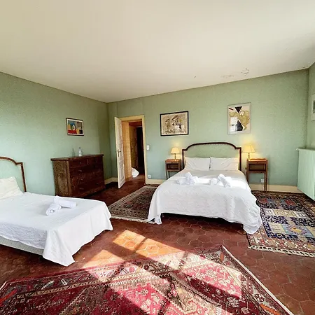 Belle Demeure Dans Un Grand Parc Arbore Holiday home *