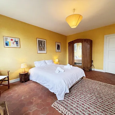 Belle Demeure Dans Un Grand Parc Arbore Holiday home
